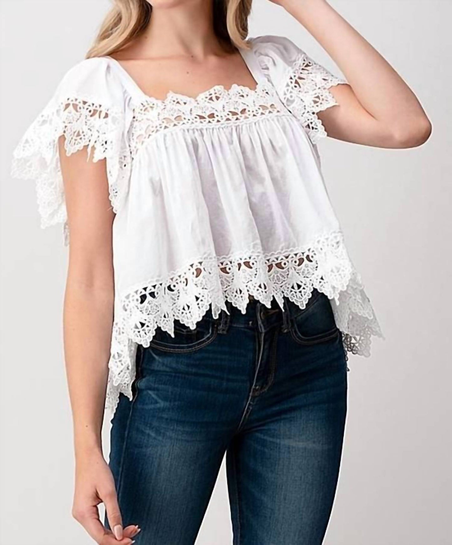 Timing - Ruffled Short Sleeve Top