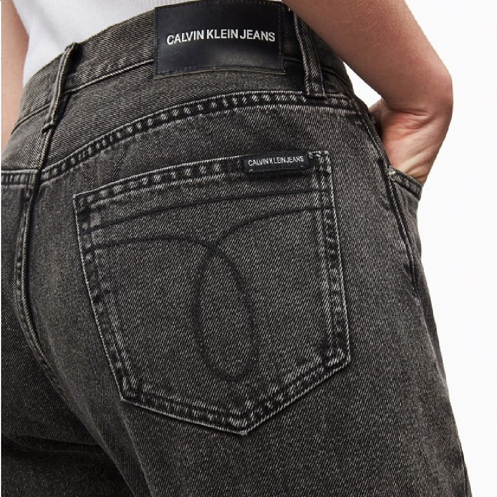 Calvin Klein Women's Mid Rise Slim Leg Jeans Seattle Grey Size 25"x 30"