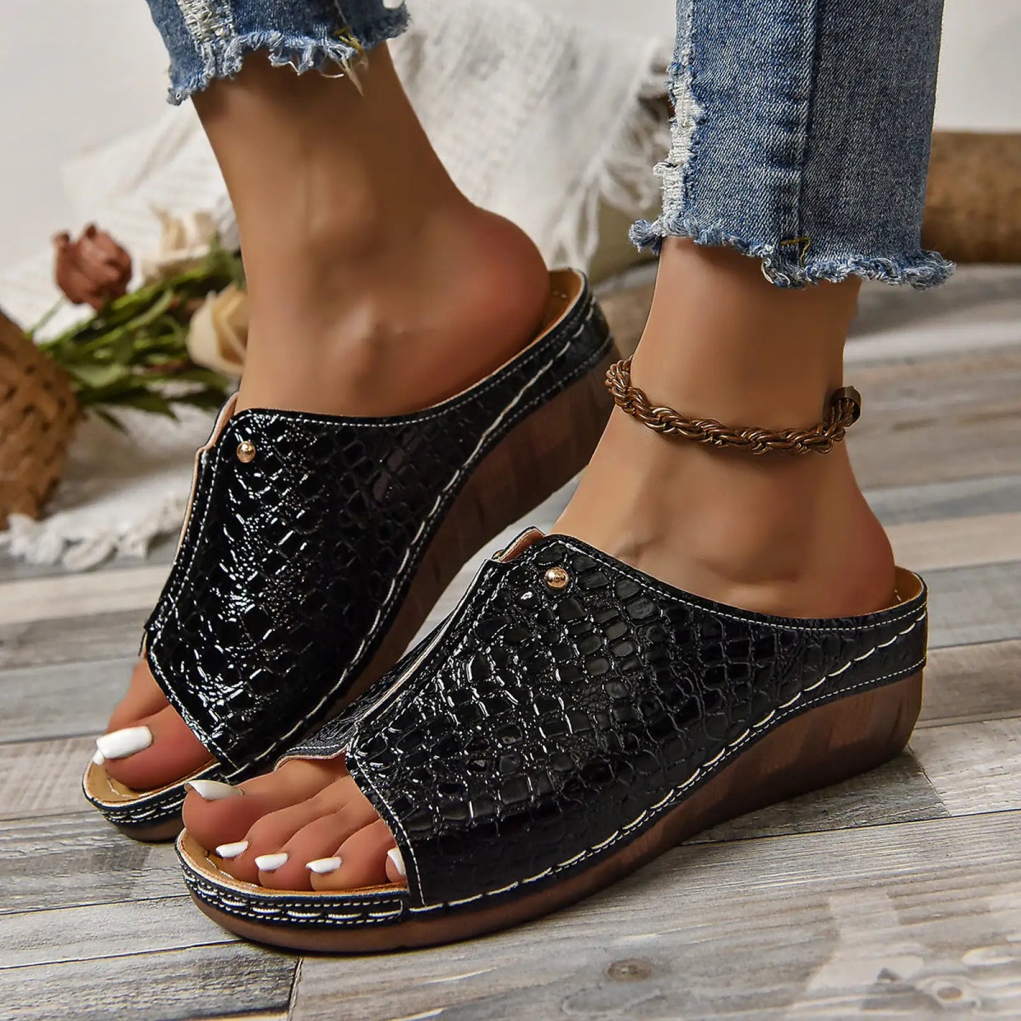 Crocodile Pattern Platform Wedge Sandals for Women