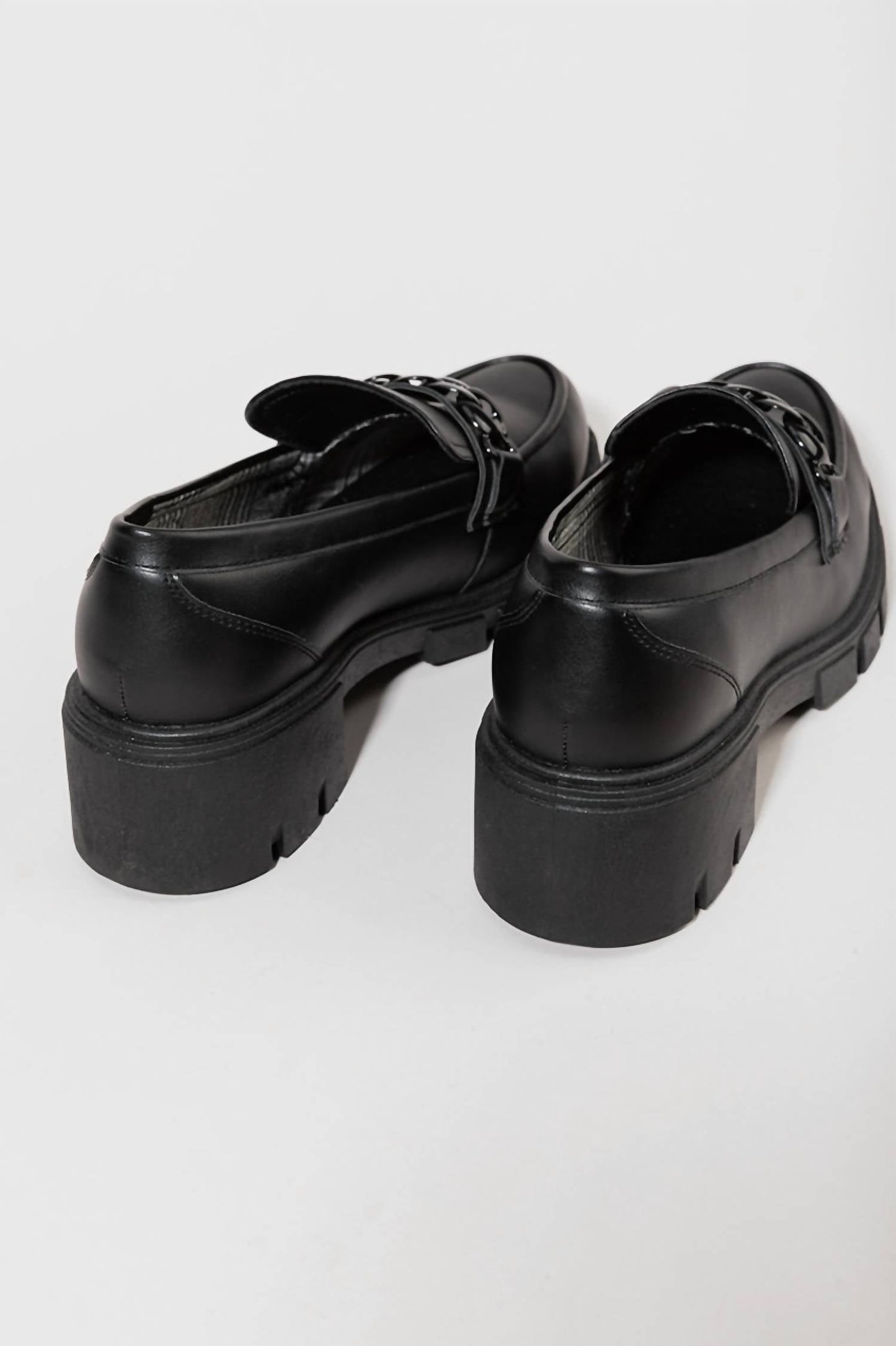 Jellypop - Women's Una Chunky Chain Loafer