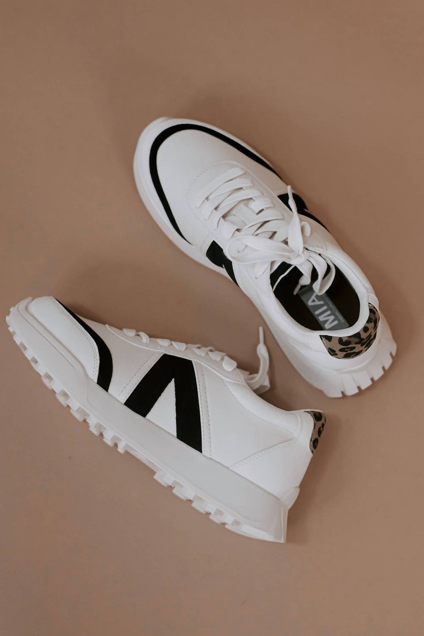 Everyday Chic Boutique - Women's Leopard Sneakers