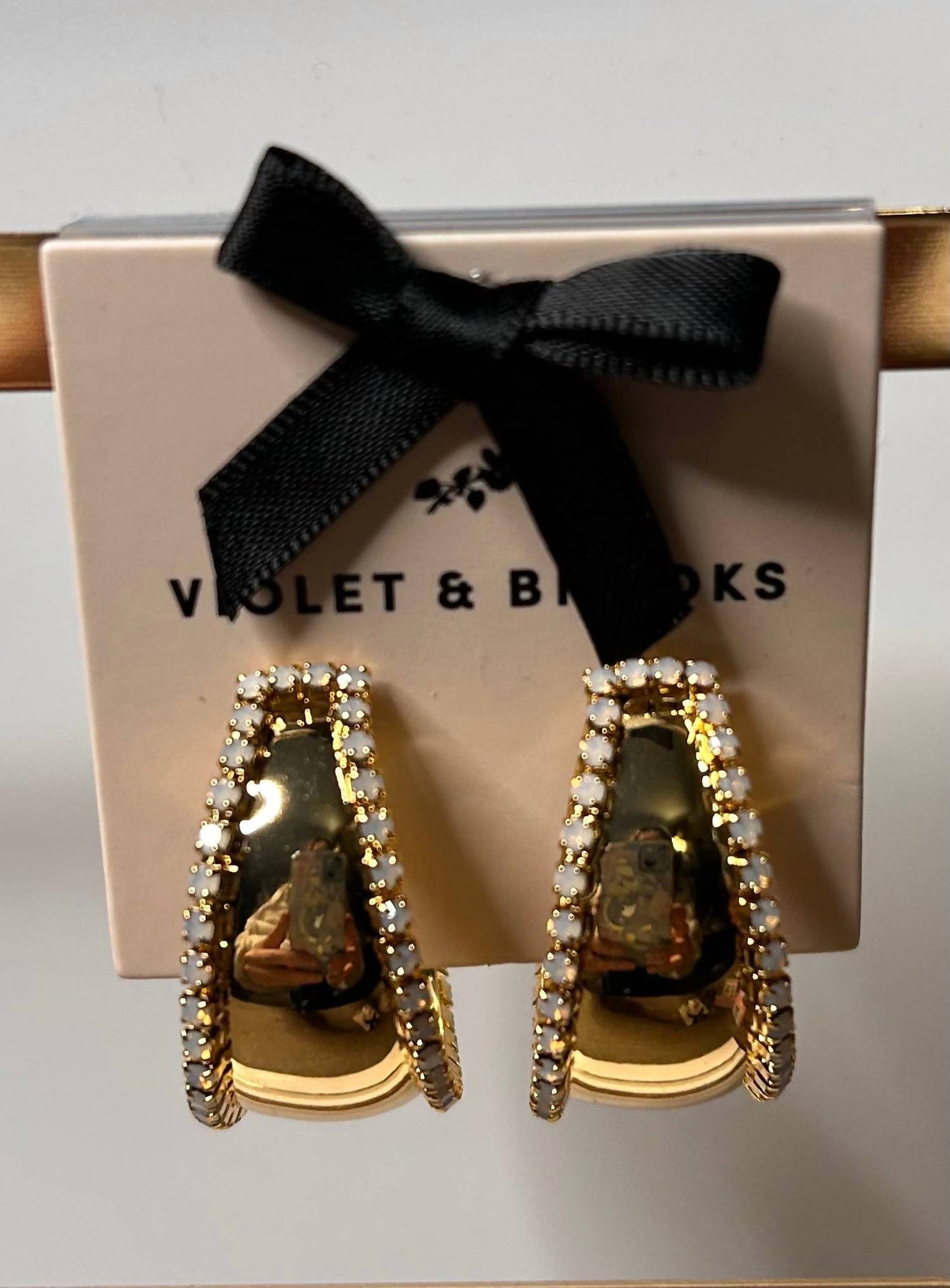 Violet & Brooks - Women's Retro Gold Hoop Earrings