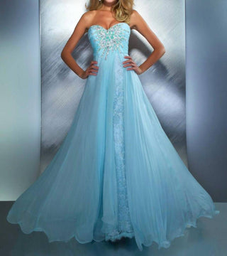 Mac Duggal - Ruched Sweetheart Prom Dress With Beaded Sunburst Applique