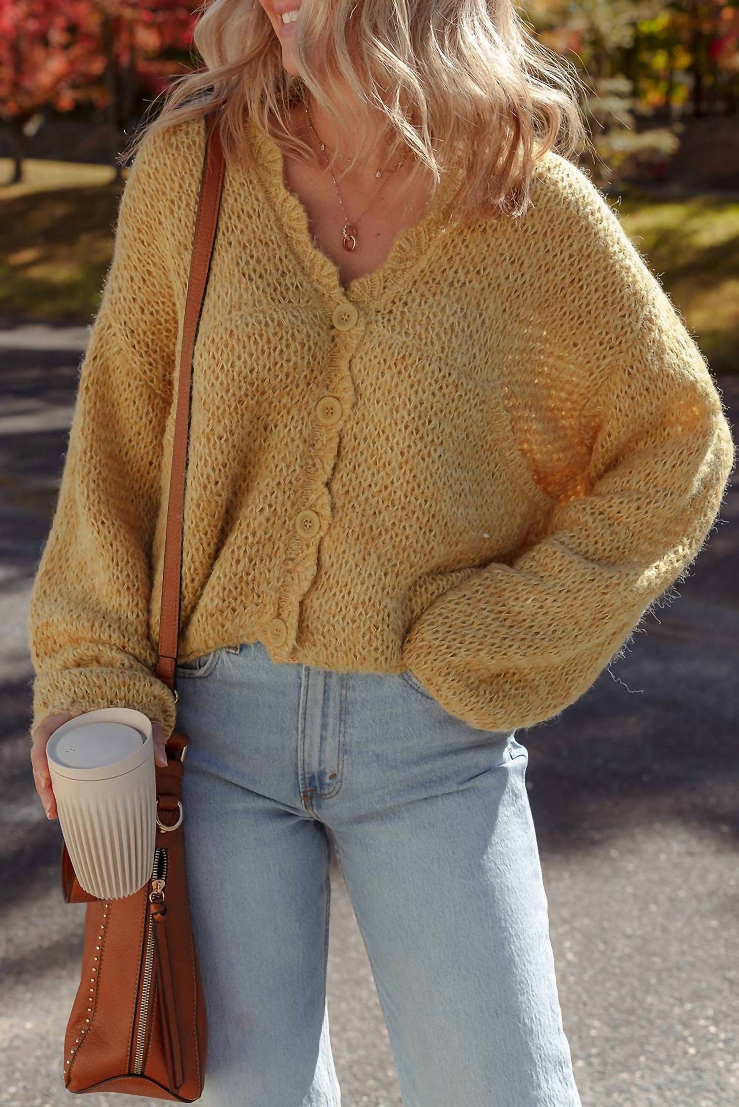 1 The Woman - Lantern Sleeve Scallop V Neck Buttoned Front Cardigan