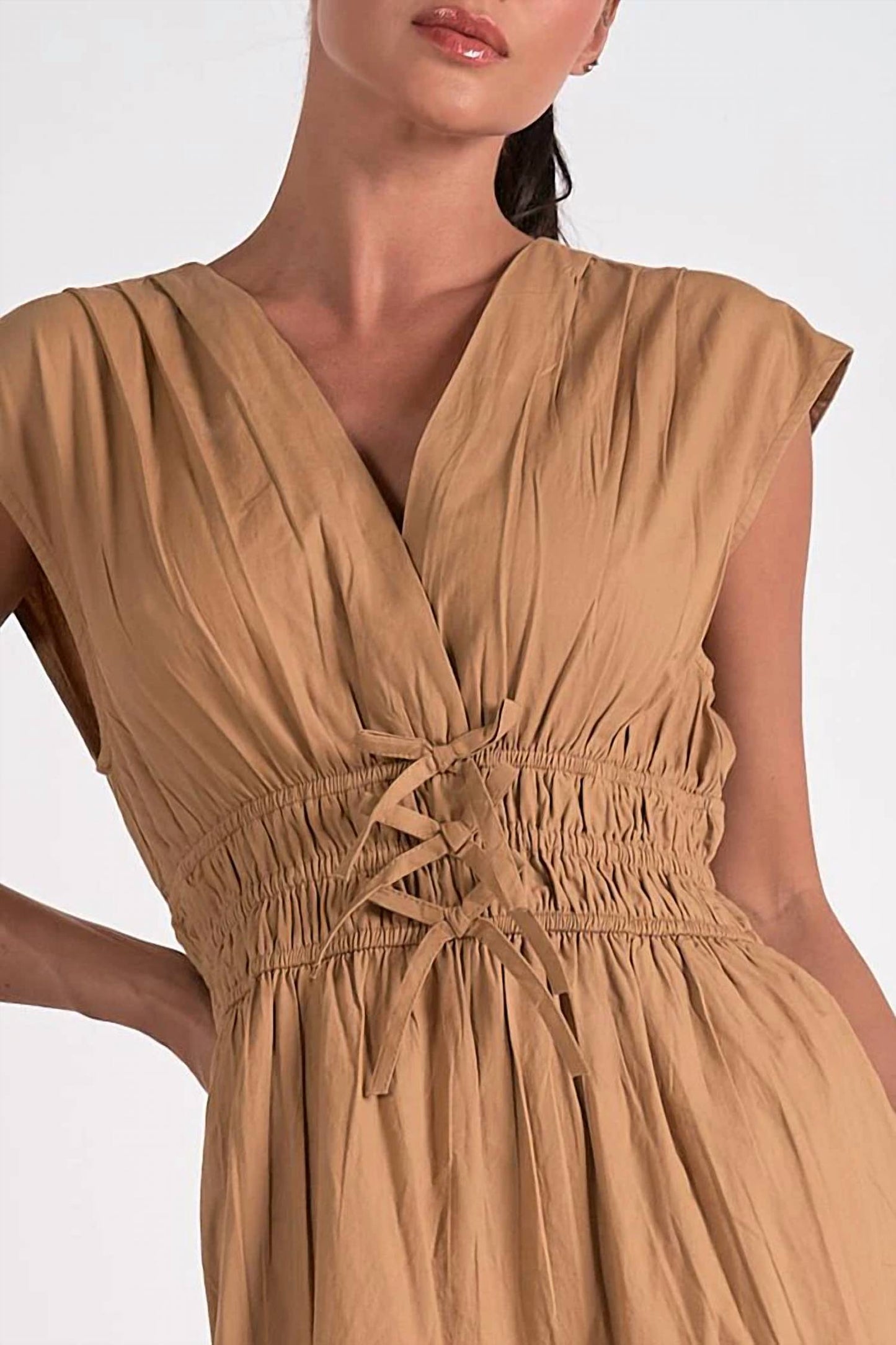 Elan - midi cap sleeve dress