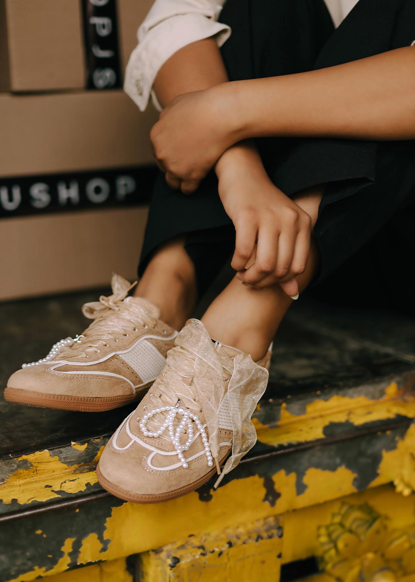 Shu Shop - Women's Sophie Retro Sneaker