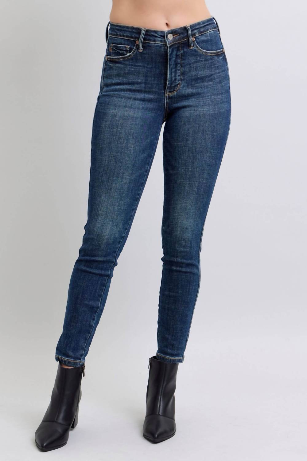 judy-blue-alexis-mid-rise-tummy-control-vintage-wash-skinny-jeans-plus