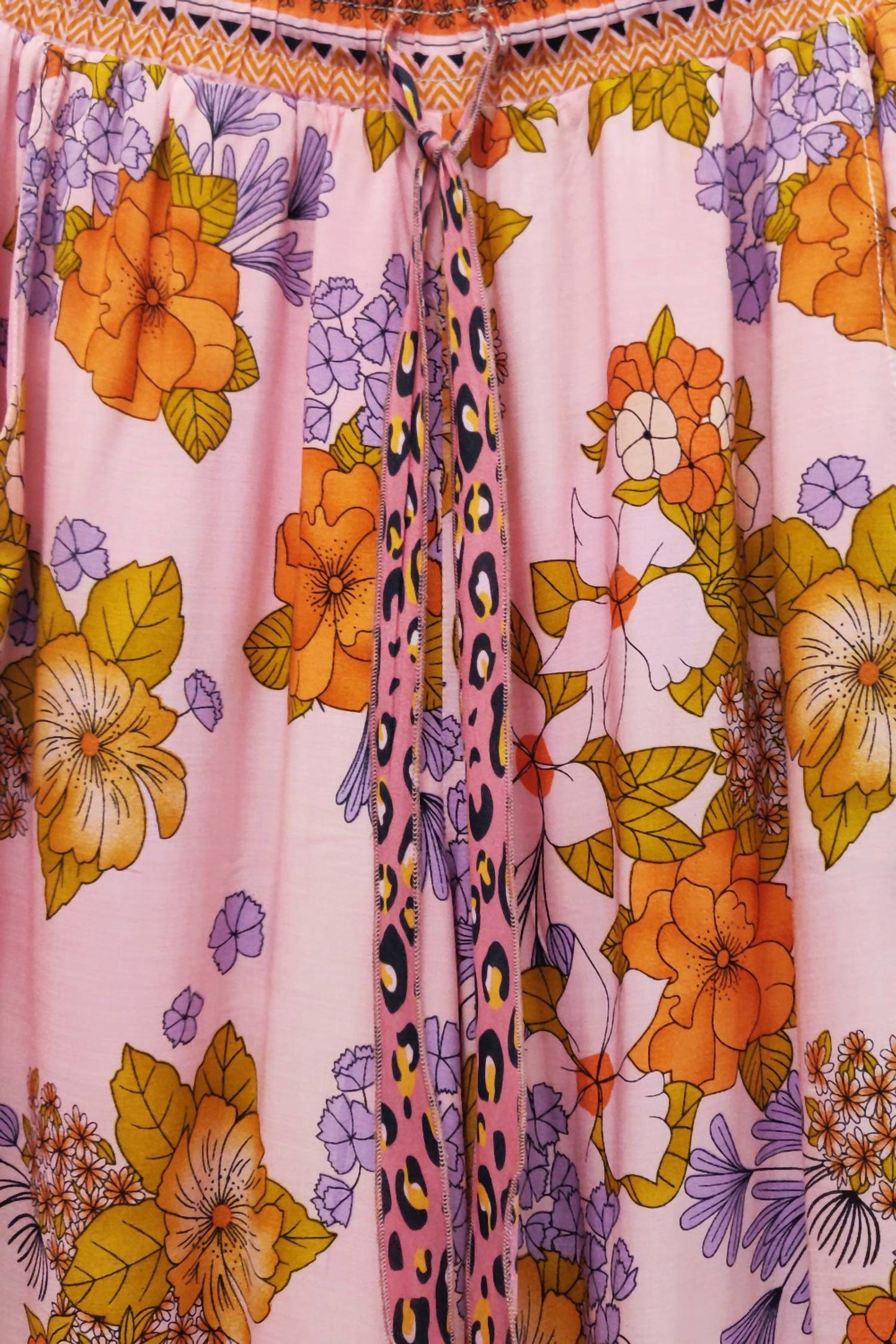 Aratta - Golden Aurela Floral Print Elastic Waist Pants