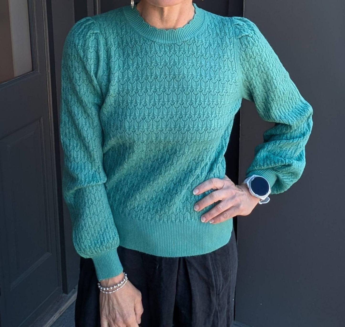&Merci - Scallop Hem Puff Sleeve Sweater