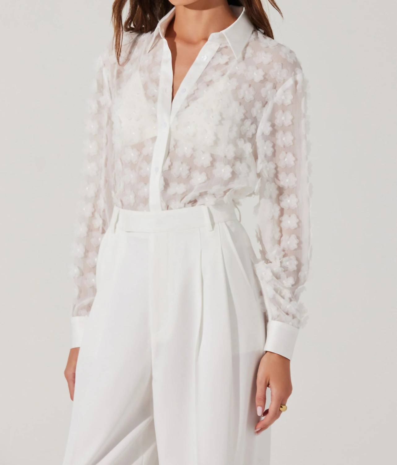 Astr - Ioannis 3D Floral Appliqué Shirt