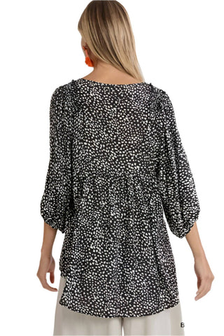 Umgee - Babydoll Keyhole Blouse