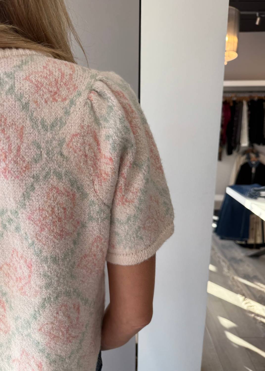 &Merci - Floral Short Sleeve Cardigan
