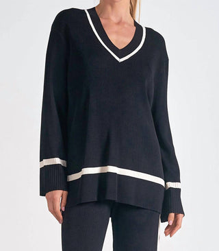 Elan - Oversized V-neck Sweater