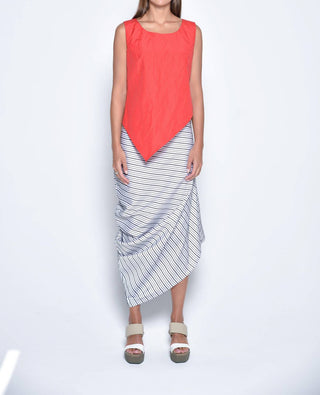 Simply Mila - Uneven Hem Tank