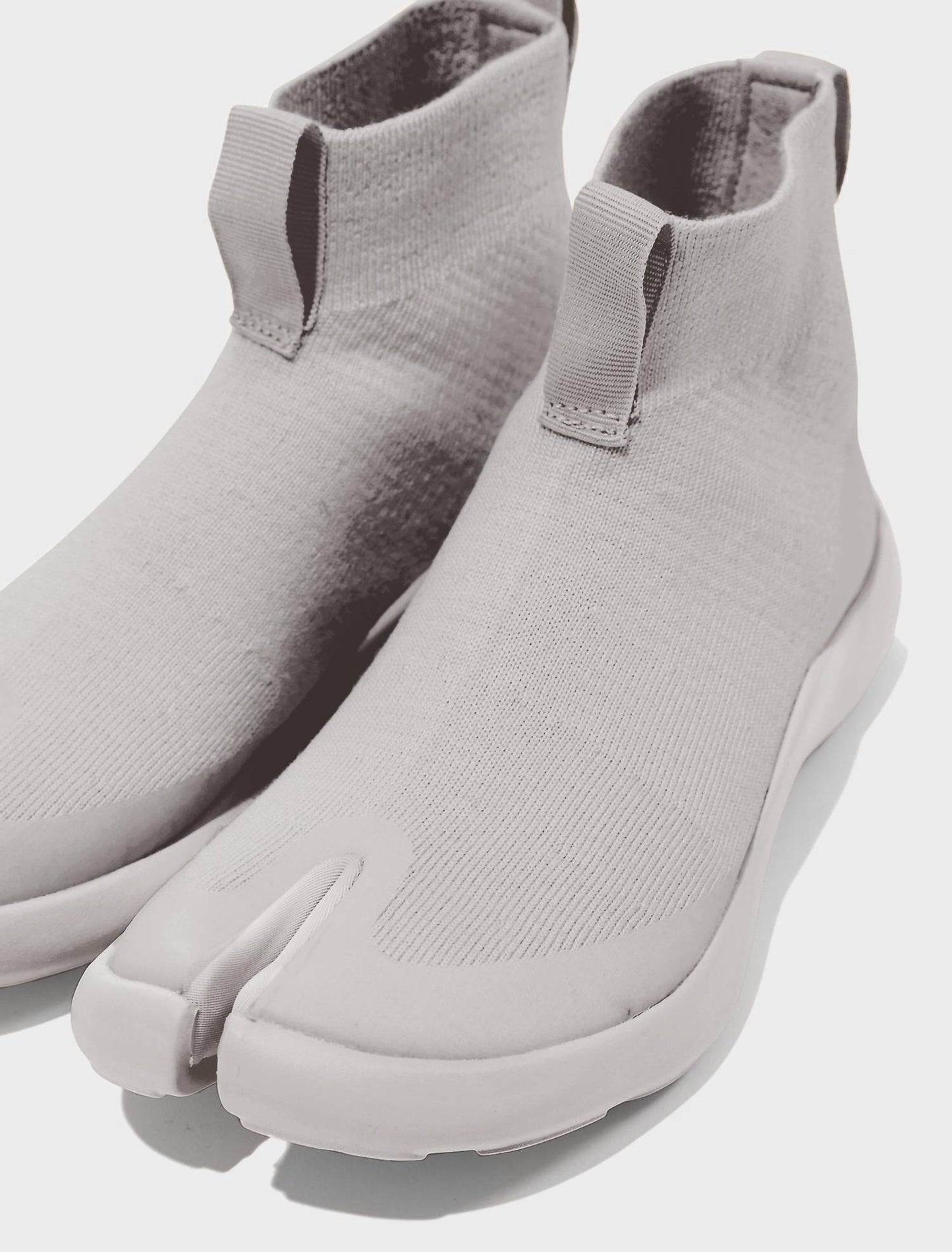 Tabi - Unisex Hightop Sneakers