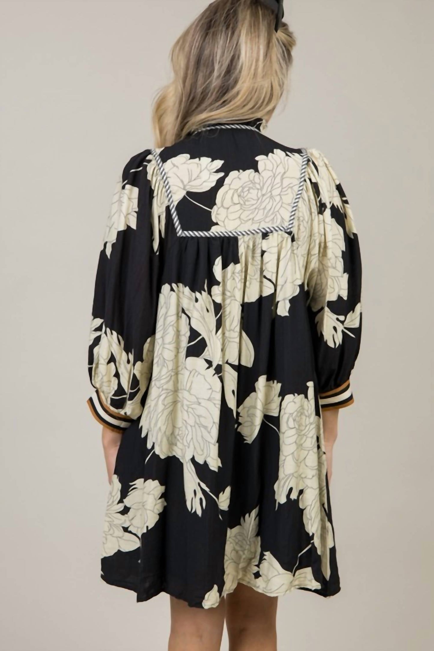 Entro - Boho Floral Mini Dress