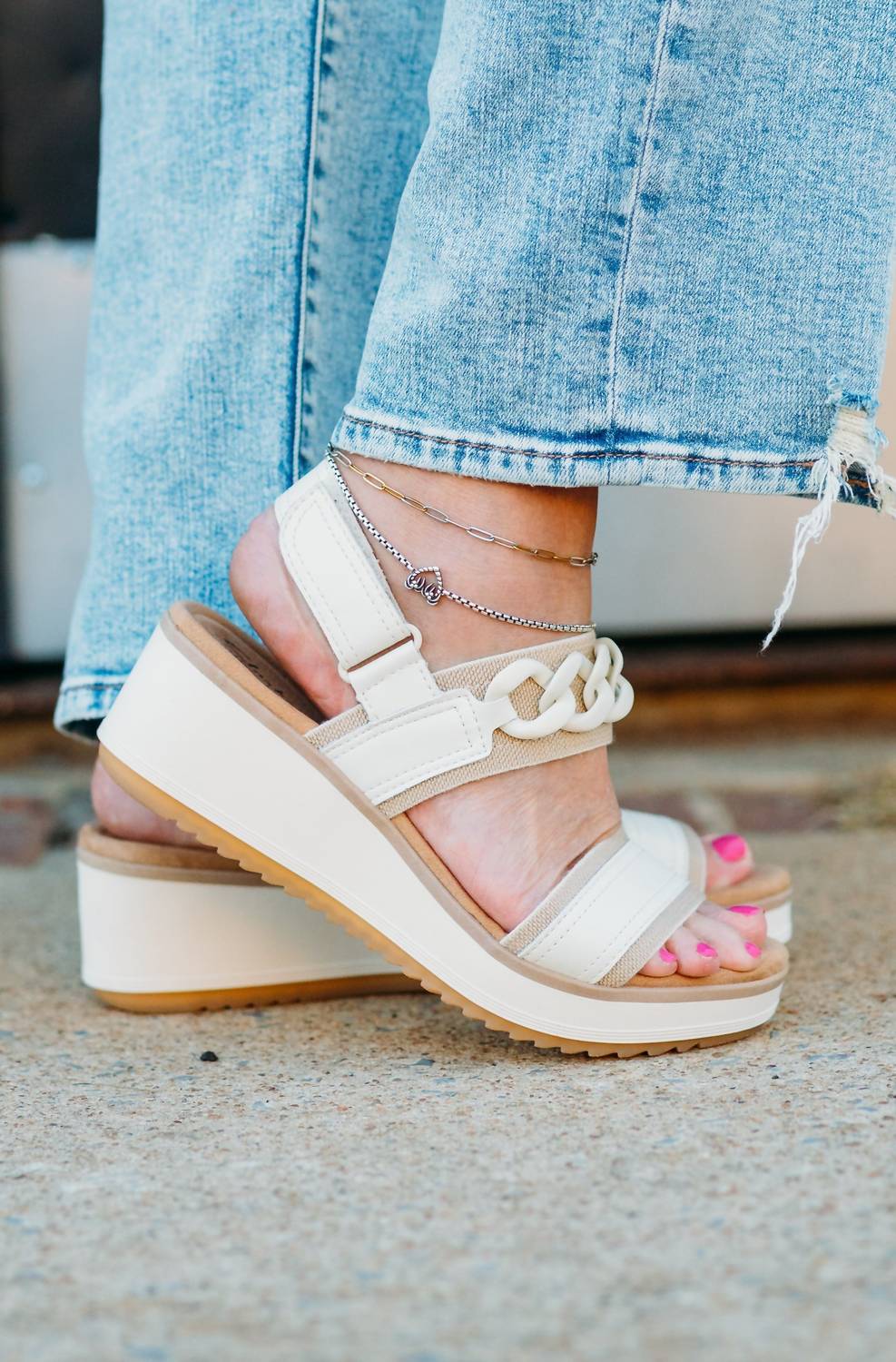 Clarks - Women's Wrenly Eve Lea Wedge