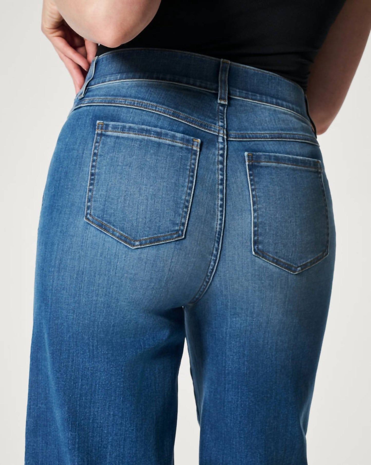 Spanx - SEAMED FRONT WIDE LEG JEANS