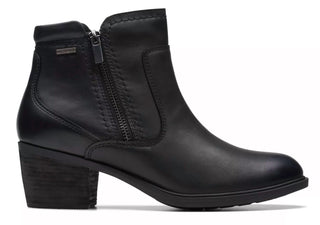 Clarks - Women's Neva Zip Boot