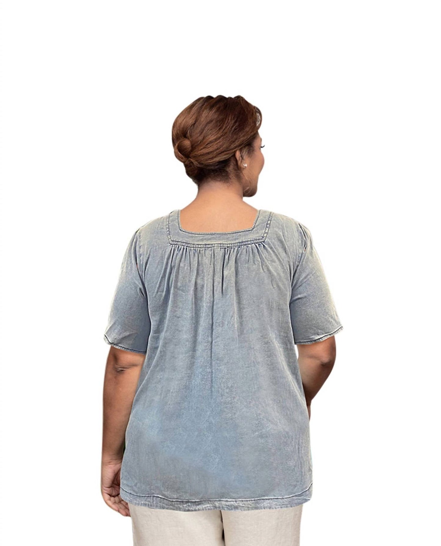 On The Plus Side - Chambray Short Sleeve Pop Over Top - Plus