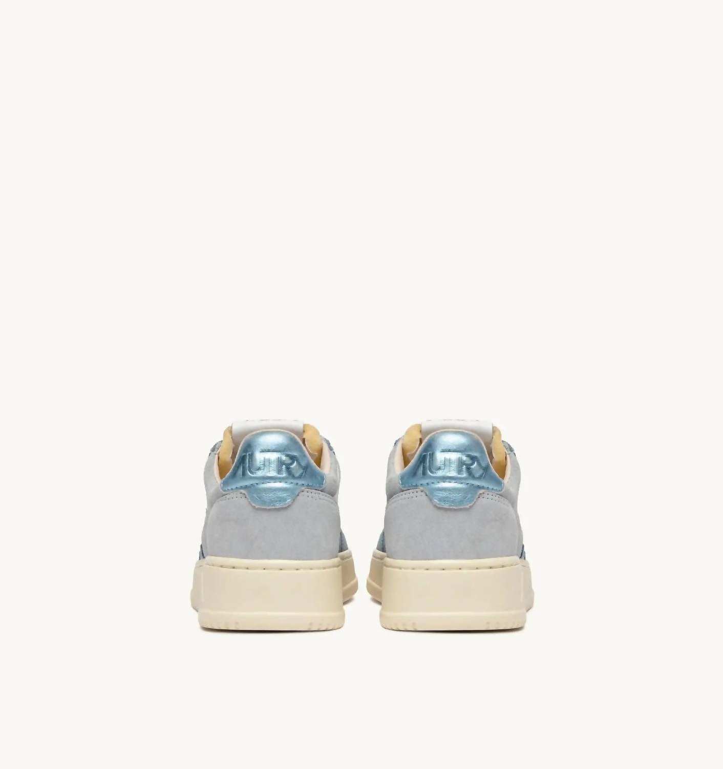 Autry - Women's MEDALIST LOW TRICOLOR SNEAKERS
