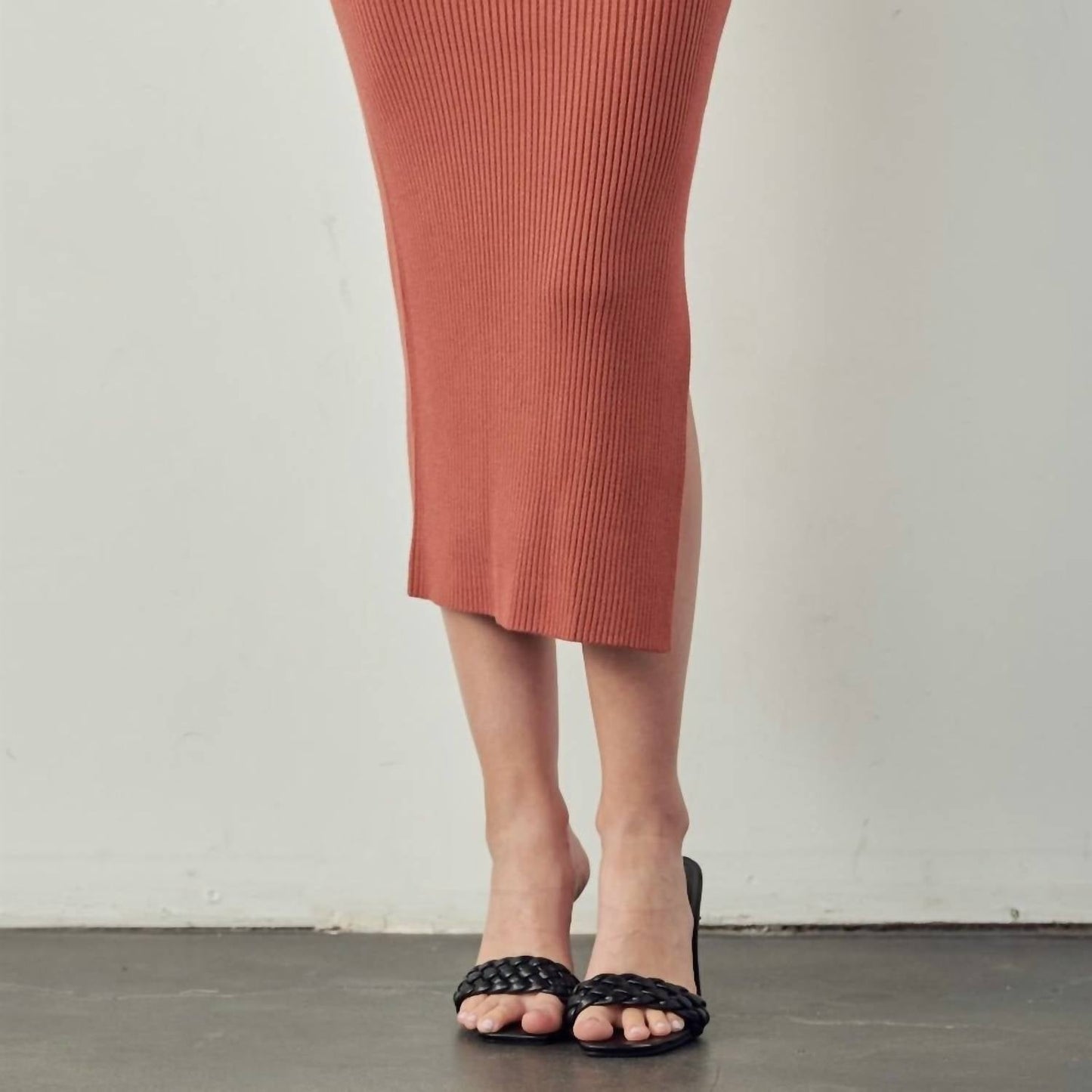Apple Tree Apparel - Ribbed Knit Slit Skirt