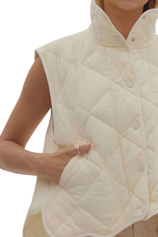 Entro - Scalloped Vest