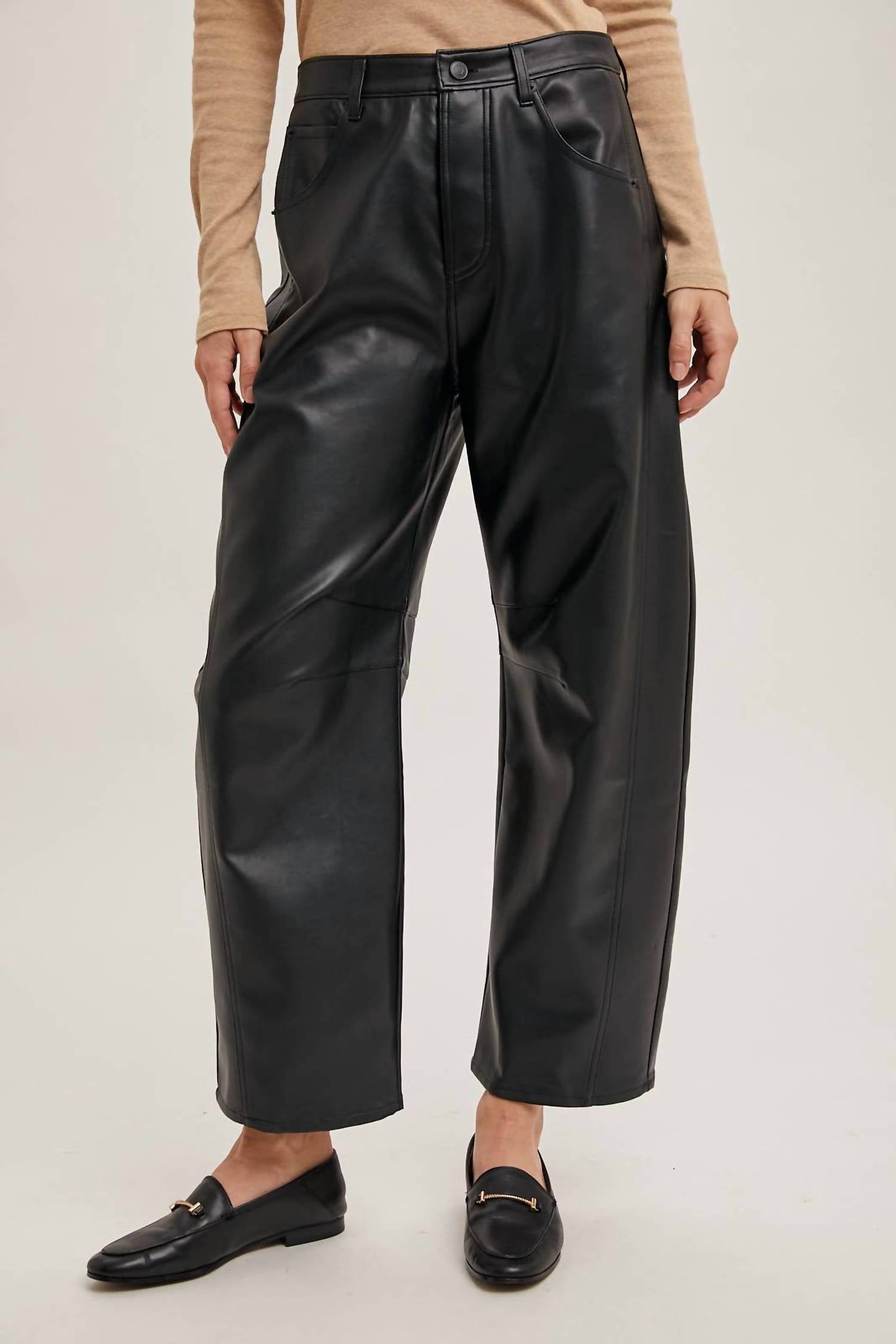 Bluivy - Vegan Leather Barrel Pants