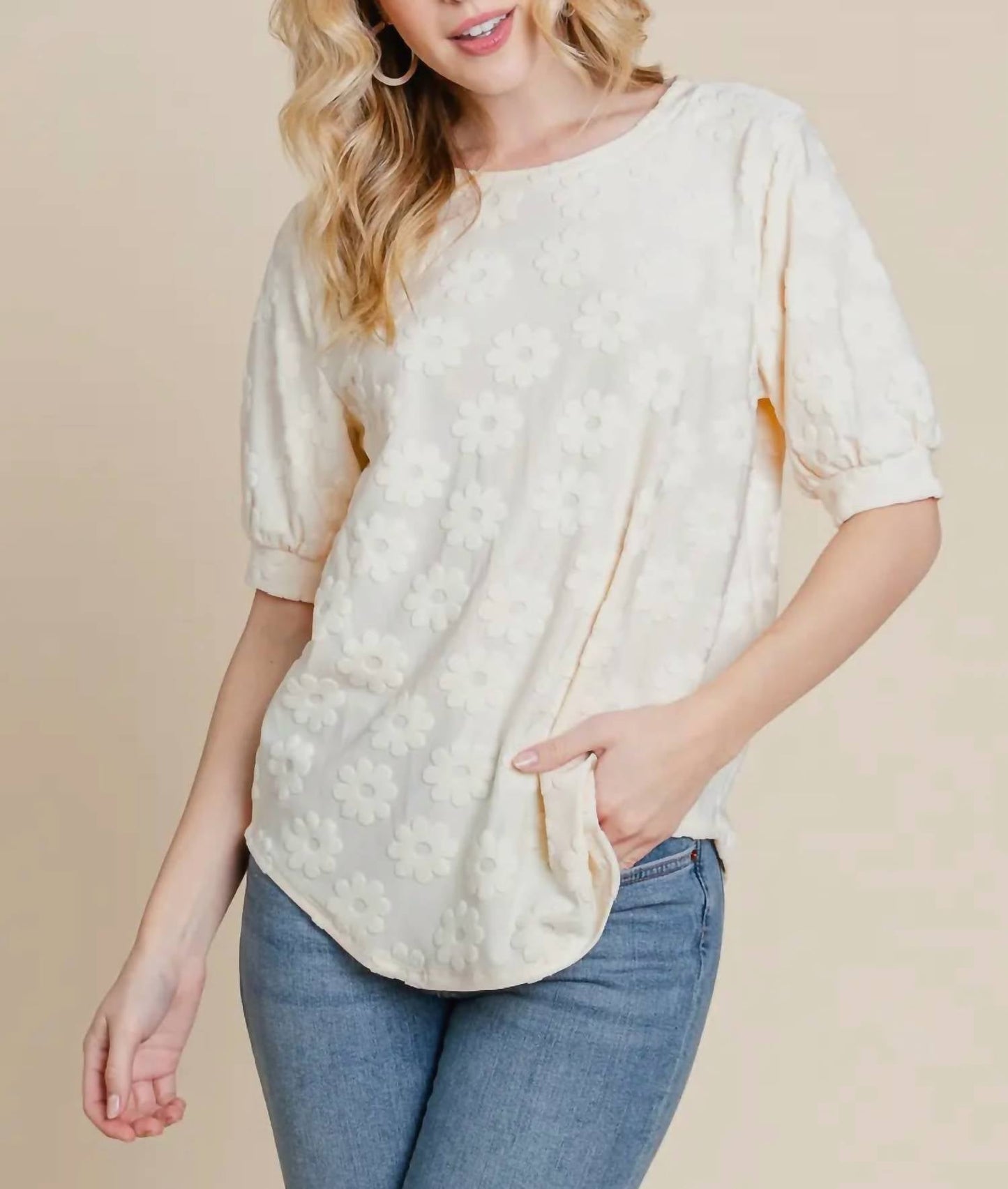 Bombom - Daisy Embroidered Puff Sleeve Top