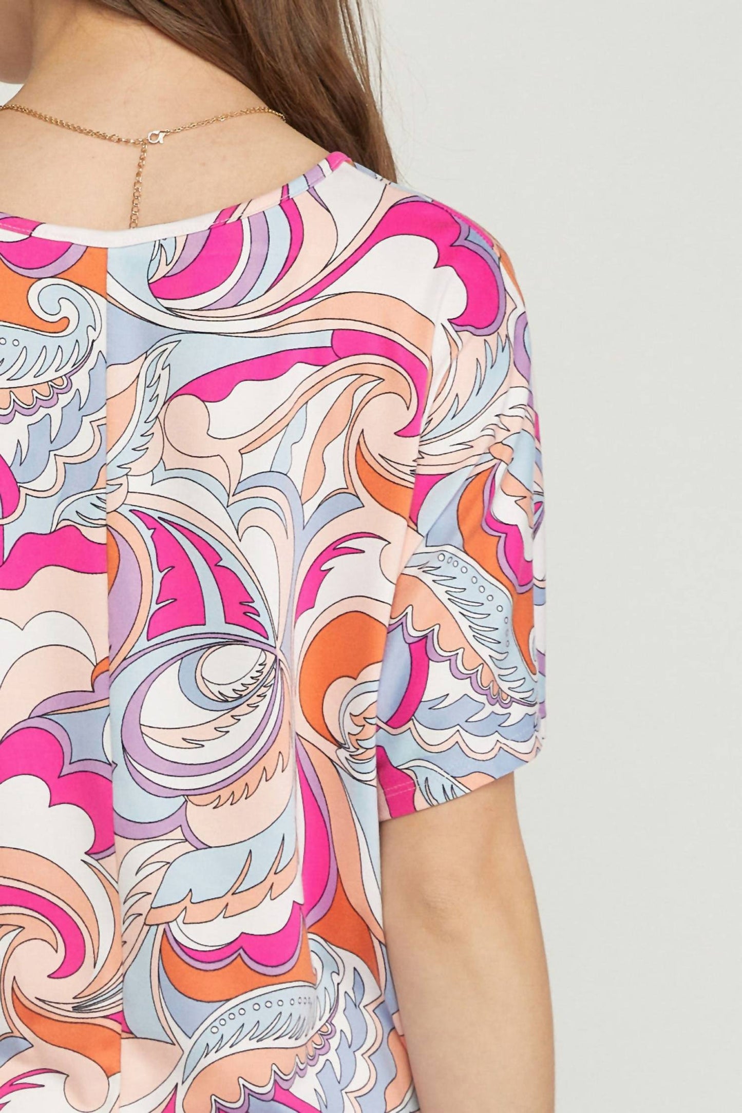 Entro - Abstract V-neck Top