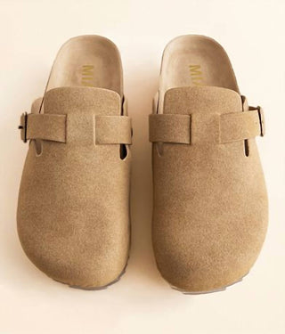 Mia - Women's Mia Qwest Platform Clogs