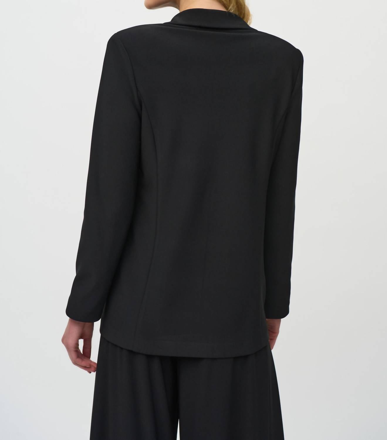 Joseph Ribkoff - Flower Pin Boxy Blazer Jacket