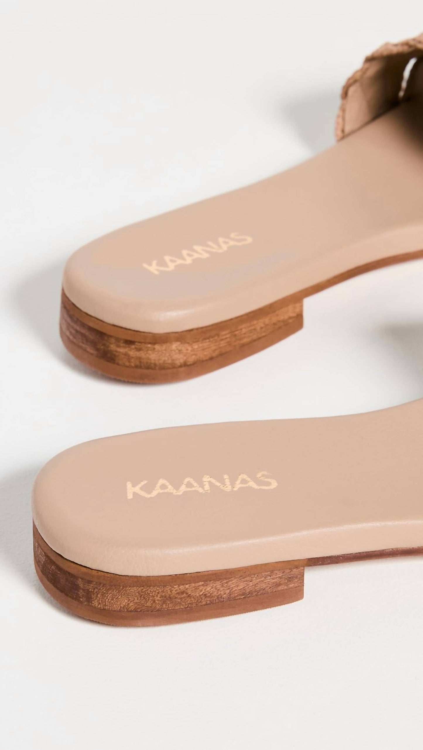 Kaanas - Women's Papagayo Double Braid Slide