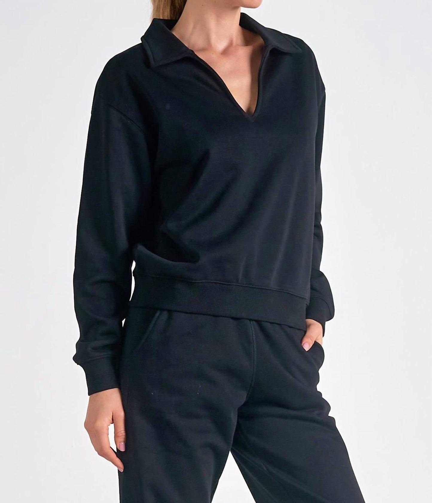 Elan - Raye V-neck Long Sleeve Top