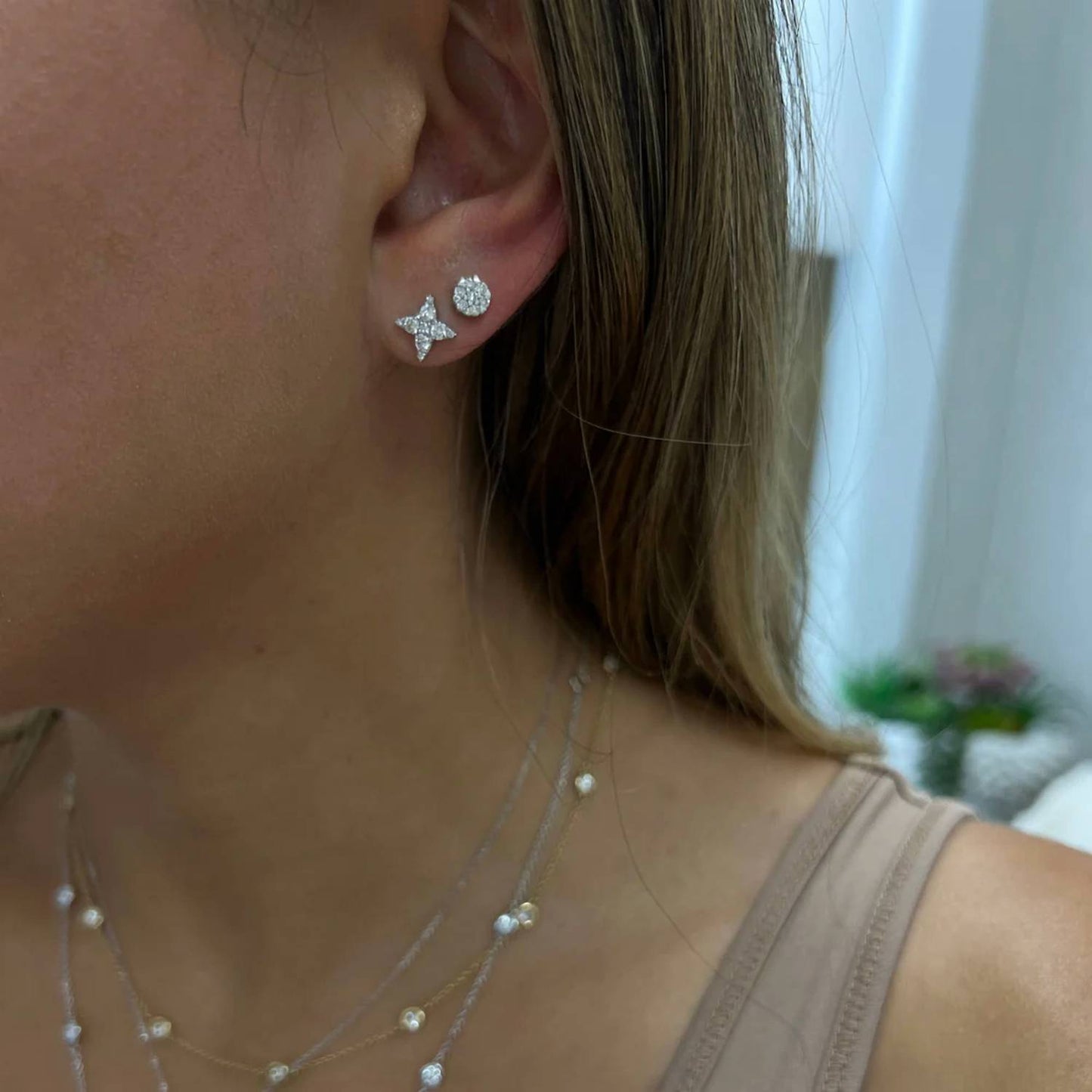 Diana M Jewels - 0.50 Cts Round Diamond Stud Earrings