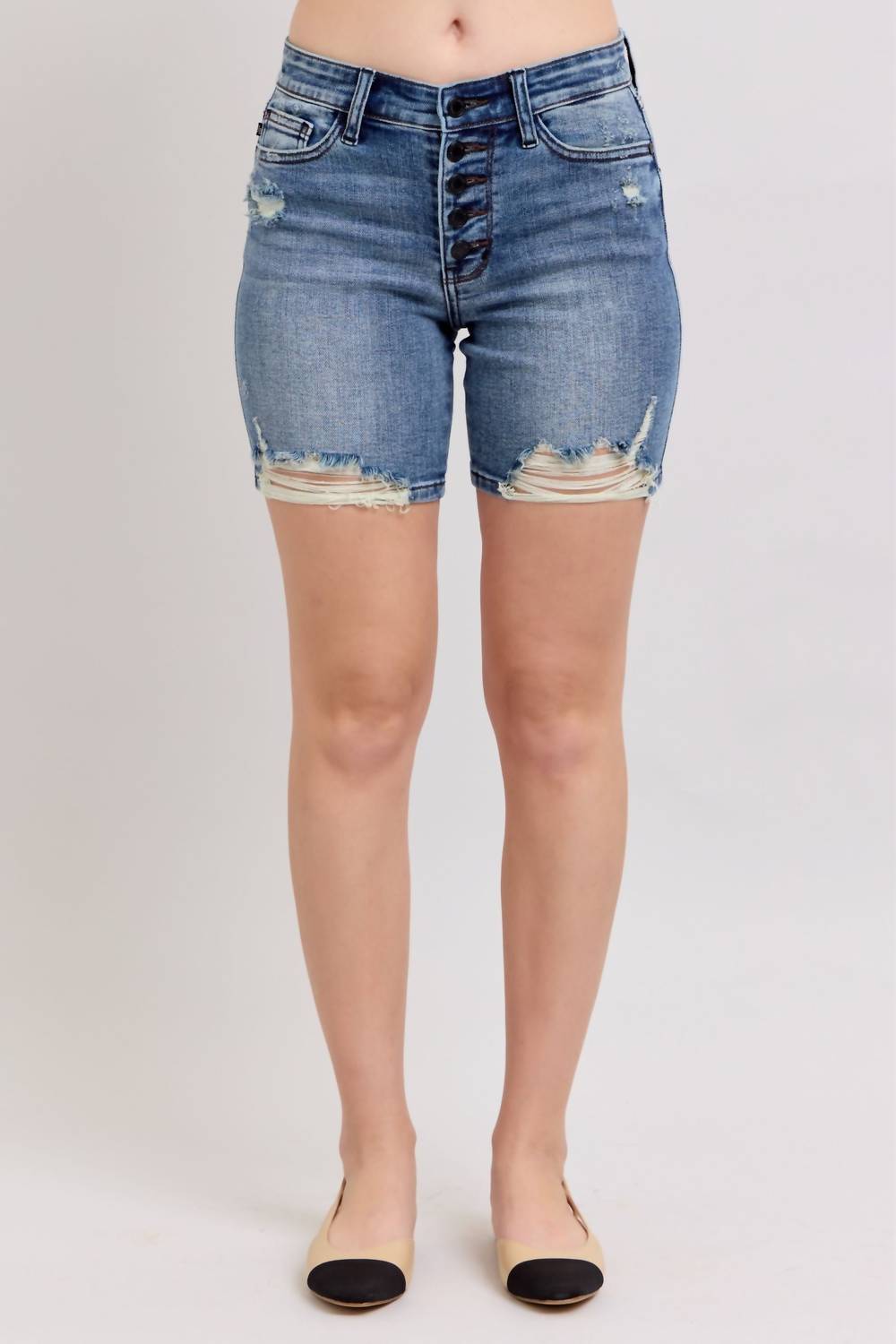 Judy Blue - Button Fly Mid Lengthshorts With Destroy