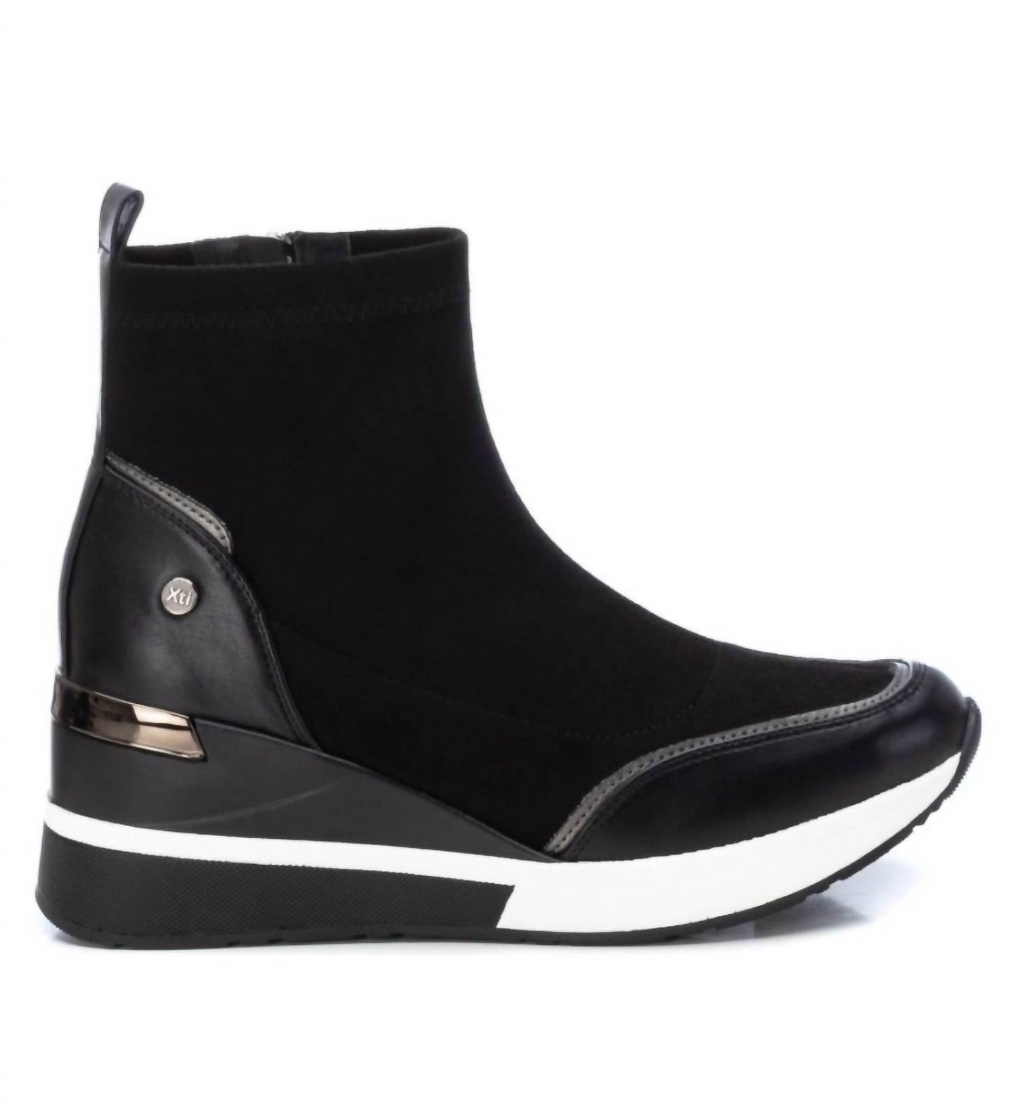 Xti - Women's Suede Wedge Booties