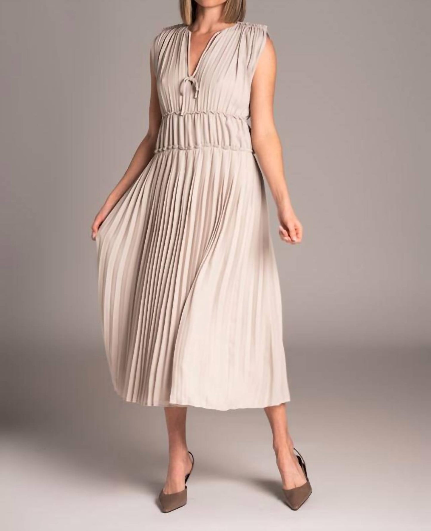 Beatrice .B - Pleated Sleeveless Dress