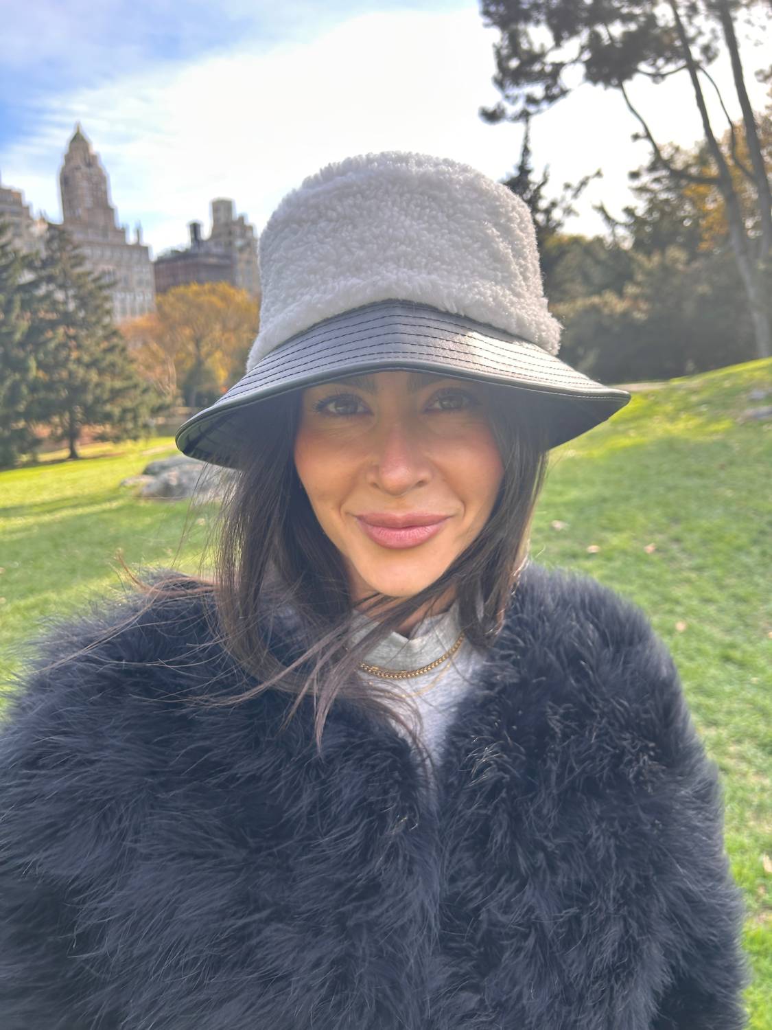 Jocelyn - Women's Krush Bucket Hat