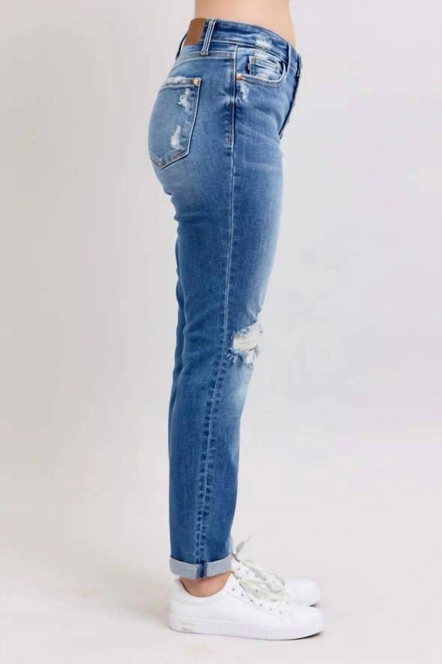Judy Blue - Mid Rise Button-fly Boyfriend Jeans