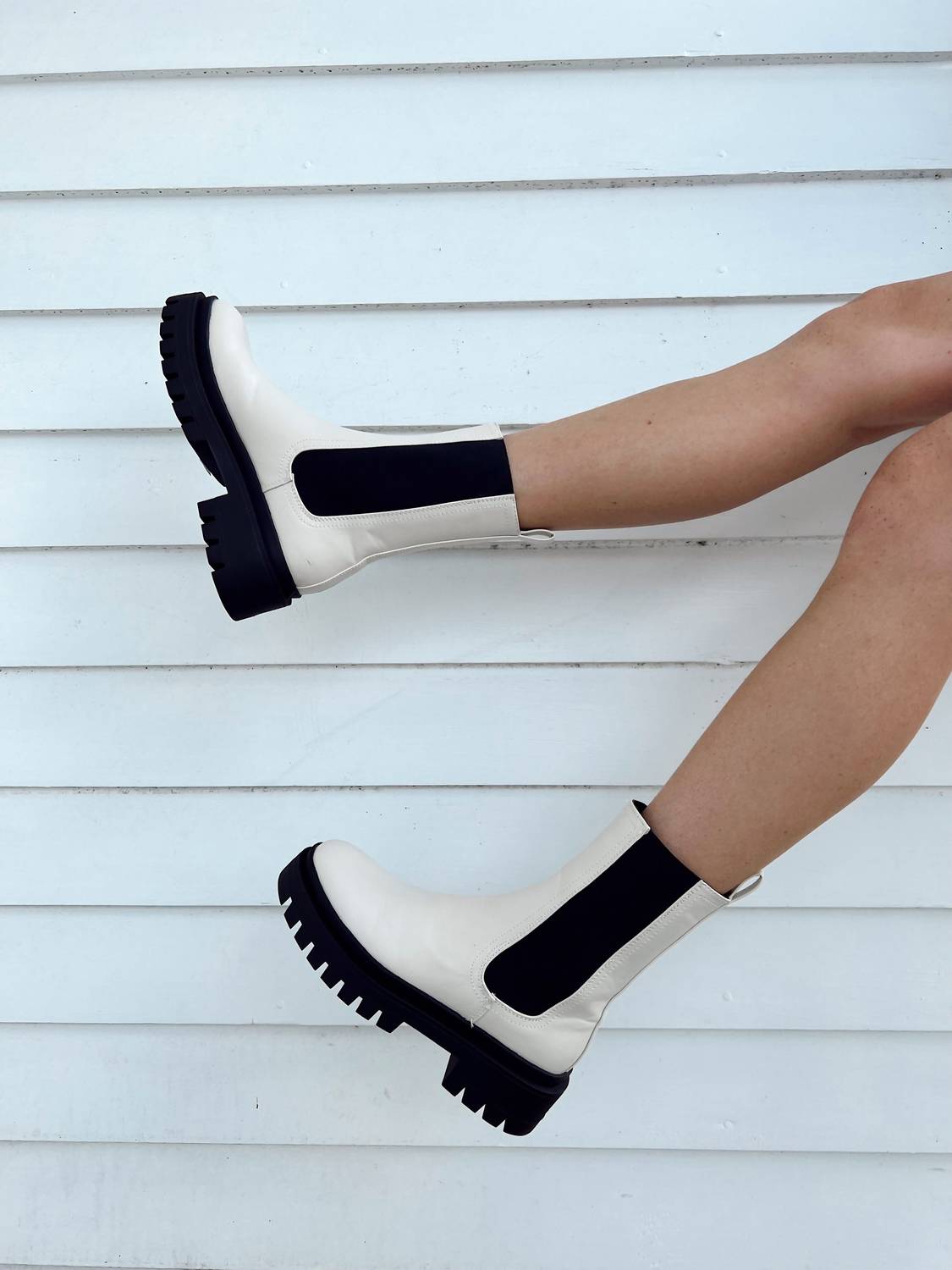 Shu Shop - Women's Yusnan Chelsea Boots