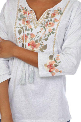 Paparazzi - Knit Embroidered Pull-Over Shirt