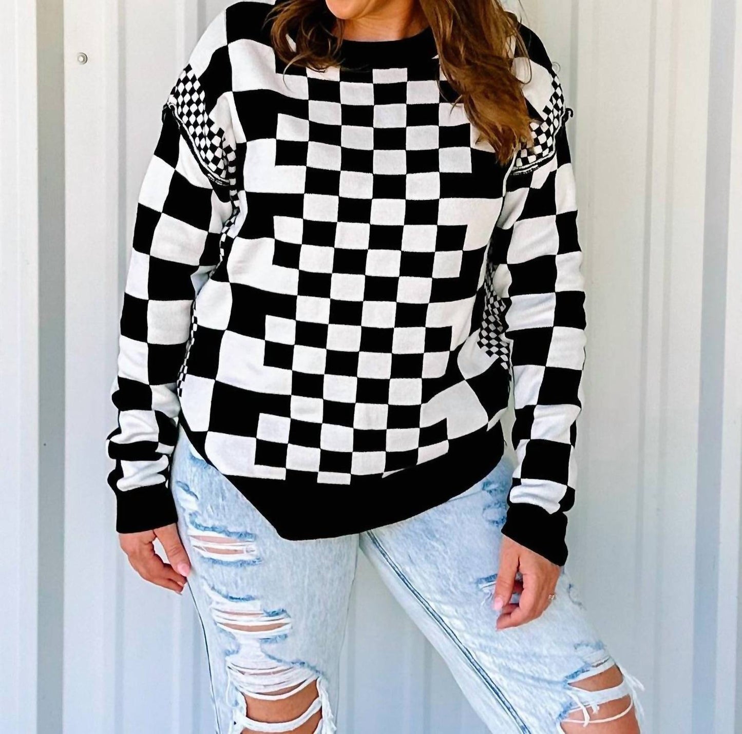 Aapparella - Checkered Sweater