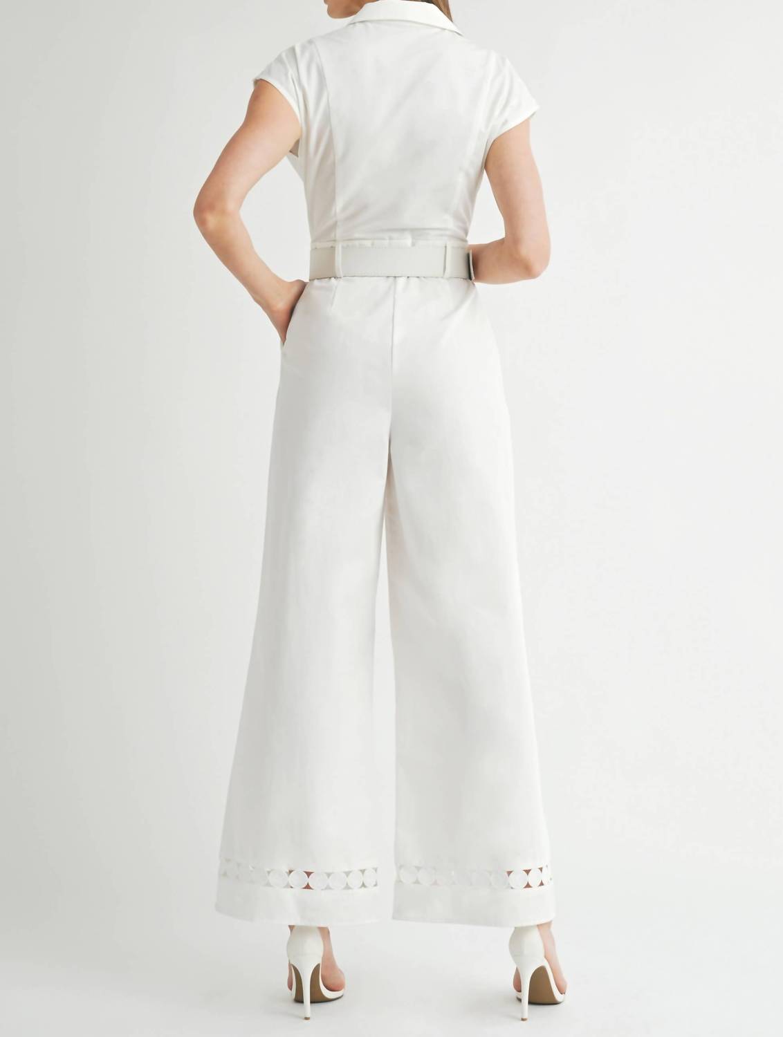 Eb Luxe - Embroidered Detailed Jumpsuit