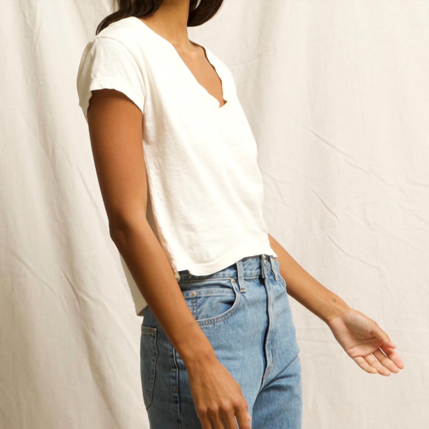 Perfectwhitetee - Women's Alanis V Neck Bright Top