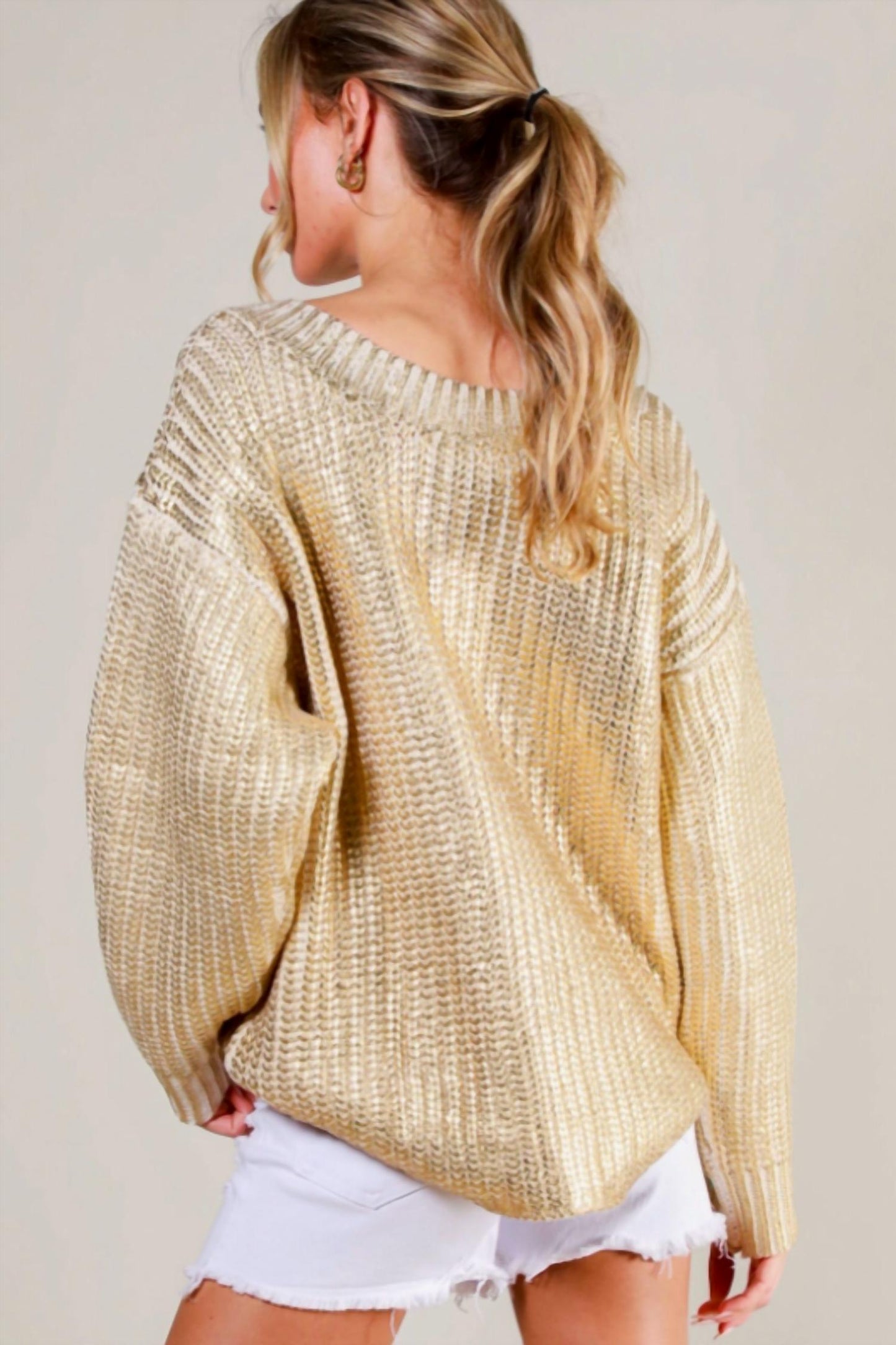 Vine & Love - Chunky Knit V-neck Sweater