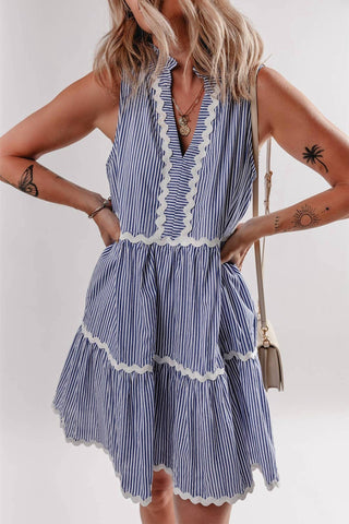 Aapparella - Striped Trim Sleeveless Dress