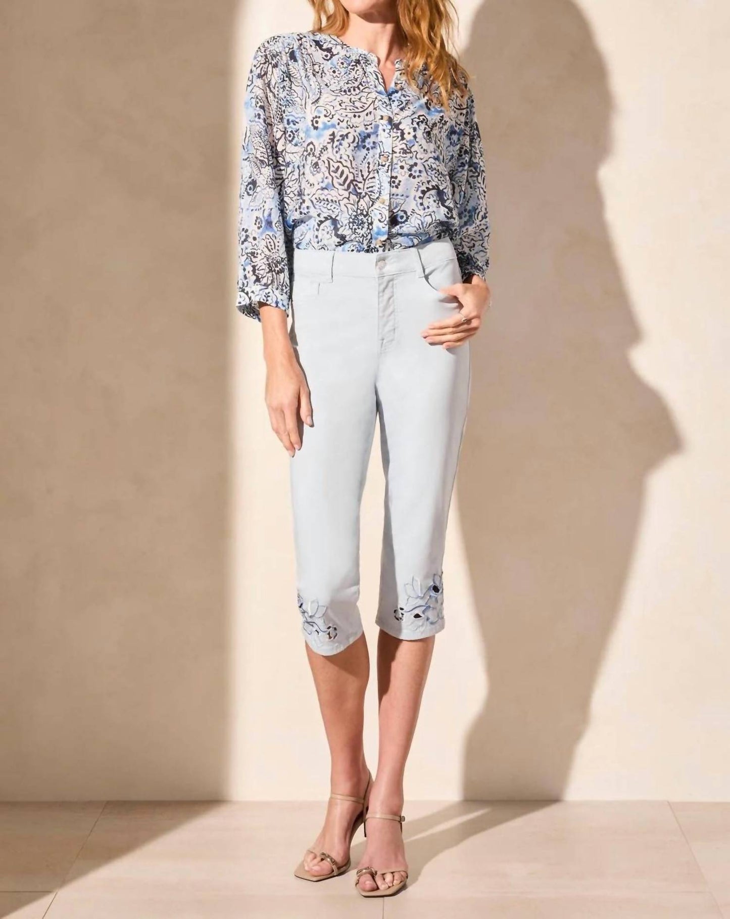 Tribal - Sophia Mid Rise Embroidered Capri Jeans