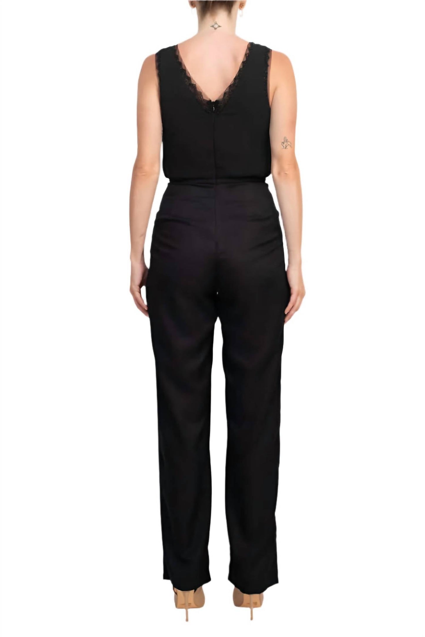 Adrianna Papell - Scalloped V-neck Sleeveless Jumpsuit