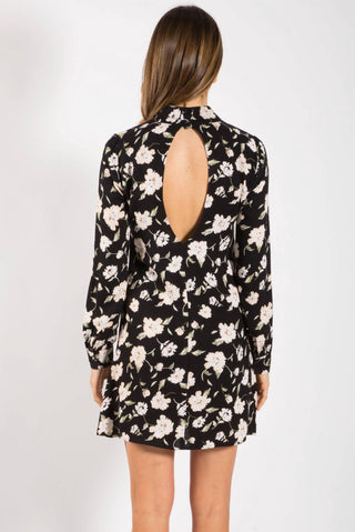 Elan - Dress with Keyhole